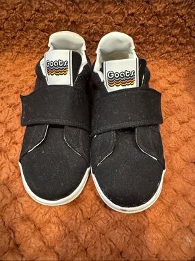 Black Goats tennis shoes